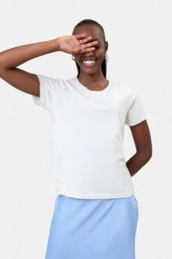 Colorful Standard Women Light Organic Tee - Dusty Plum 9 Colorful Standard Women Light Organic Tee - Dusty Plum -Active Fashion Store COLORFULSTANDARD23046 6b451666 8398 4bd5 abd7 3aa200d2b4ac