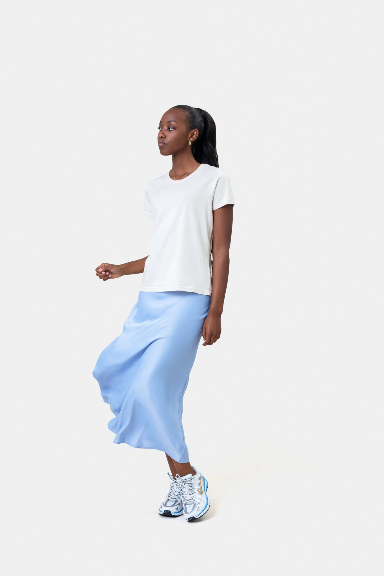 Colorful Standard Women Light Organic Tee - Dusty Plum 4 Colorful Standard Women Light Organic Tee - Dusty Plum - Image 2